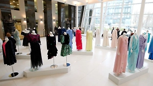 Эрмитаж открыл выставку костюмов Эдиты Пьехи
