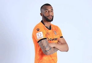 Мать выпавшего из окна футболиста Адамса уверена, что её сына убили