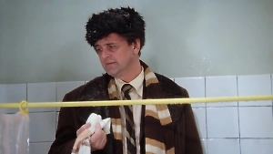 Гигиена в СССР: как часто мылись советские люди и почему это была проблема