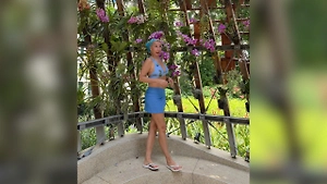 Певица Кудрявцева поделилась своим неудачным фото, сделанным подругой на отдыхе