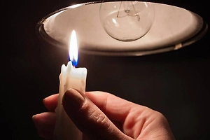 В Одессе жители перекрыли улицу в центре города из-за отключений света