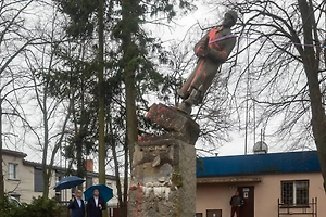 Ордаш: Большинство памятников советским воинам в Польше уничтожено