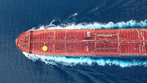 Посол РФ в Дании заявил, что Запад взял танкеры с российской нефтью на прицел