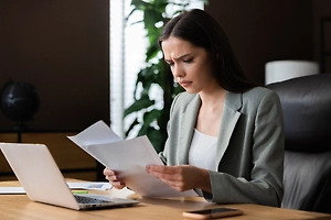 Нарушение дисциплины: Трудоголиков, отказывающихся от обедов, припугнули увольнением