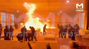 Момент взрыва гранаты в центре подготовки МВД в Сыктывкаре попал на видео