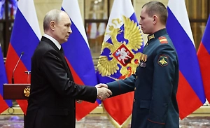 Казак Юрий Петров получил звание Героя РФ за подвиги при освобождении Северска