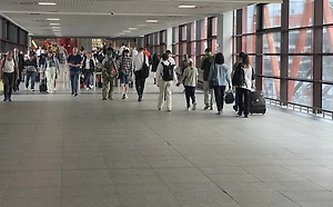 Два самолёта не смогли приземлиться в аэропорту Махачкалы