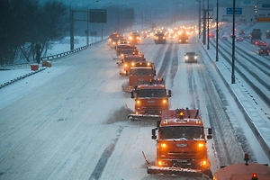 В Подмосковье усилили расчистку дорог из-за аномальных снегопадов