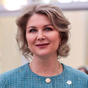 После таких случаев у многих может возникнуть идея рожать дома, женщины просто начнут бояться роддомов, будут рожать дома — и это вполне реальное, но самое страшное последствие. Роды дома — опасно. Мы имеем право быть уверены, что в больнице нам окажут квалифицированную медицинскую помощь, грамотную, профессиональную.