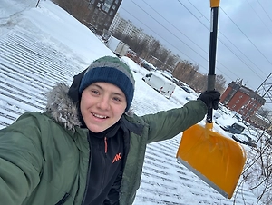 40 счастливых людей, и дело не в деньгах: Студент-медик рассказал Life.ru, как помогал москвичам выкопать авто после бури «Фрэнсис»