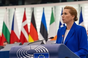 Трамп за закрытыми дверями отчитывал премьера Дании из-за Гренландии 45 минут