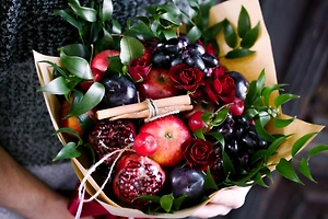 Кондитер назвала правила, которые уберегут от отравления съедобным букетом