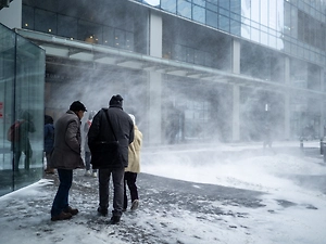 «Голова в холоде, живот в голоде, ноги в тепле»: Как пережить метель без соплей и простуды — советы от Онищенко