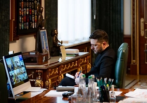 Зеленскому предрекли политическое «одиночество» без союзников