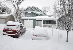 Небывалая снежная буря в США затронула 200 млн человек, без света остались 900 тысяч домов