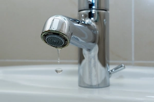 «Пейте мочу»: Коц припомнил Гордону* циничный совет оставшимся без воды дончанам