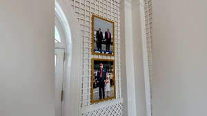 Трамп повесил в Белом доме фото с Путиным из Анкориджа