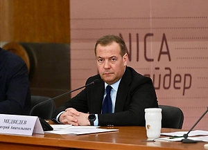 Медведев: В России продолжается цифровая трансформация