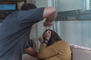 Житель Иркутска, от которого сбежала жена, взял в заложники её подругу и убил