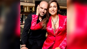 Стали известны требования Елены Товстик к ушедшему к Дибровой бывшему мужу Роману