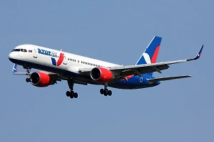 Рейс Azur Air вылетел из Ханоя в Иркутск на резервном борте после ЧП