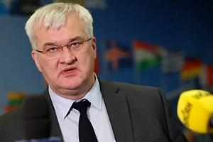 Сенатор Карасин: Говорящий о подписании плана по Украине Сибига выглядит глупо