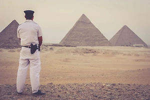 Российских туристов, пропавших в Египте, обнаружили живыми