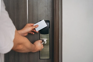 Россиянку более 10 дней удерживают в гостевом доме в Таиланде из‑за долга за жильё