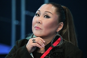 «Вовремя рожать детей»: Анита Цой ожидает пополнения в семье