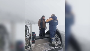 Пятерых рыбаков спасли с оторвавшейся льдины в Ленобласти
