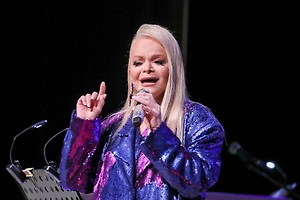 Лоза заявил о шансе Долиной вернуть народную любовь после скандала на 300 млн