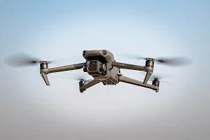 Российских школьников научат собирать дроны на уроках по основам защиты Родины