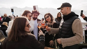 Rendez‑Vous потратила 30 млн на VIP-тур в Куршевеле на фоне урезания зарплат сотрудников