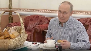 Владелец пекарни «Машенька» рассказал, какую выпечку попробовал Путин