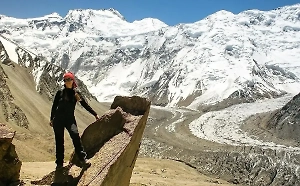 В Федерации альпинизма Киргизии высказались об эвакуации тела Натальи Наговициной