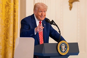 Трамп хочет предложить жителям Гренландии по миллиону долларов