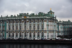 Посетитель Эрмитажа отломал палец у статуи императрицы Александры Фёдоровны