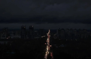 Власти Украины оставили больницы и весь электротранспорт без света во Львове 