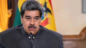 Власти Венесуэлы создали комиссию по освобождению Мадуро и его жены