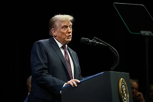 В США на фоне атаки на Венесуэлу призвали объявить импичмент Трампу