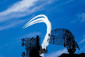 МО: Силы ПВО за сутки сбили 360 БПЛА ВСУ, две авиабомбы и два снаряда HIMARS

