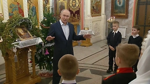 «Можете гордиться родителями»: Путин после рождественской службы обратился к детям участников СВО