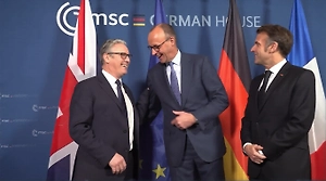 Мерц и Стармер публично унизили Макрона на конференции в Мюнхене