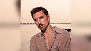 Билан признался, что сам сидит в соцсетях и отвечает подписчикам с провокацией