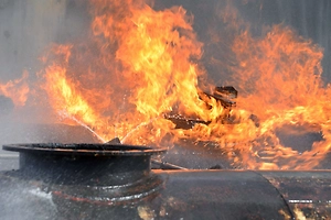 Четыре человека пострадали при пожаре на нефтяной скважине в Самарской области