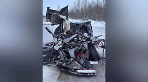 ДТП с КамАЗом в ХМАО превратило легковушку в груду металла, три человека погибли