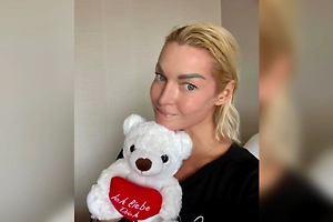«Все с ума сошли?»: Волочкова ответила на слухи о лечении в немецком онкоцентре 