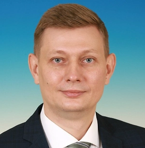 Да, зима в этом году снежная. Да, кадров не хватает. Но тарифы на коммунальные услуги тоже растут. И логично было бы ожидать, что за наши же деньги будет обеспечена элементарная безопасность: очищенные крыши, ограждённые опасные зоны, тротуары безо льда, своевременная реакция управляющих компаний. Провести аудит сферы ЖКХ в такой ситуации — наверное, разумное решение. Но не формальный, «для отчёта», а с конкретными выводами: хватает ли техники и людей, как распределяются средства, кто и как контролирует исполнение?