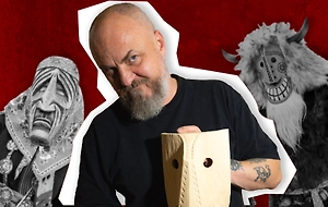 Он вырезает духов весны: Life поговорил с мастером, который оживляет Масленицу с помощью своих масок