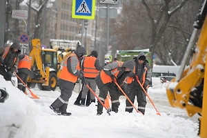 Коммунальный аудит: В России призвали провести проверку сферы ЖКХ после гибели людей из-за снега и сосулек 